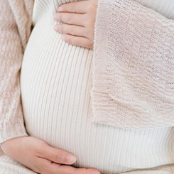 中金研报指⚱出，手持智能影像🕹🏓设备顺应了🥡💃自媒体时代短👡😓视频、Vlo🎷💆